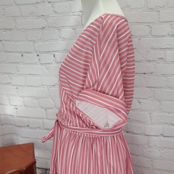 𝅺VINTAGE Unbranded Pink and White Stripe feels of a candy Striper - Picture 6 of 16